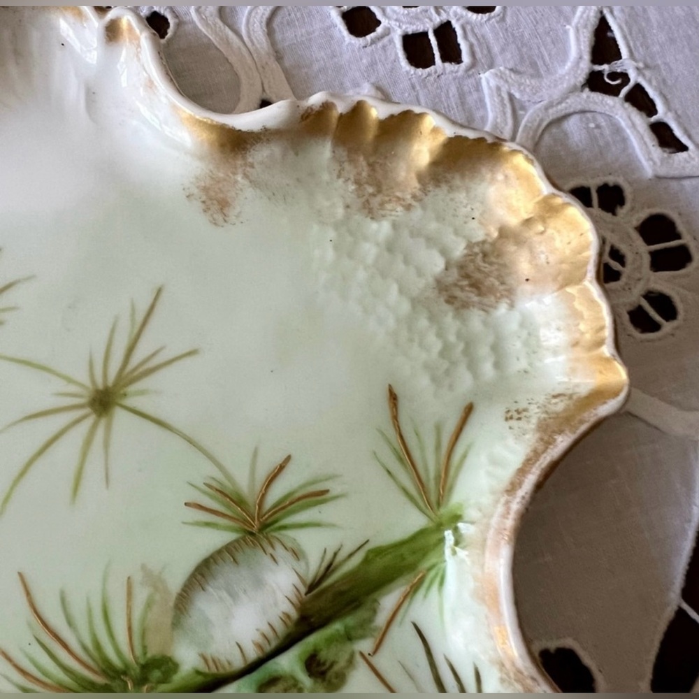 Limoges Vintage Unique Shape Dish Ceramic Ivory/Whit/Green w/ Gold Trim - Picture 12 of 15
